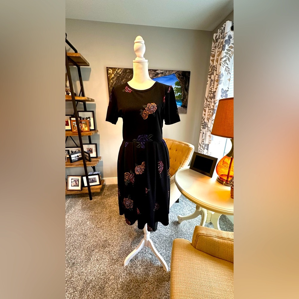 LulaRoe Amelia Floral Black Dress, NWOT, Size Large